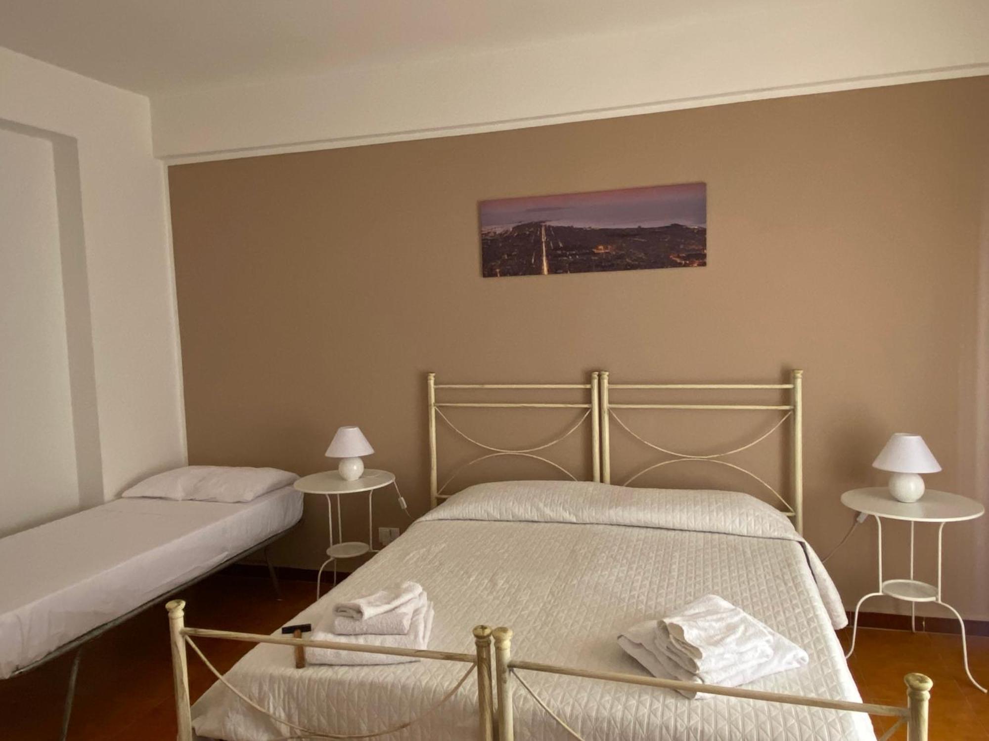 Dragonfly Rooms New Trapani Esterno foto