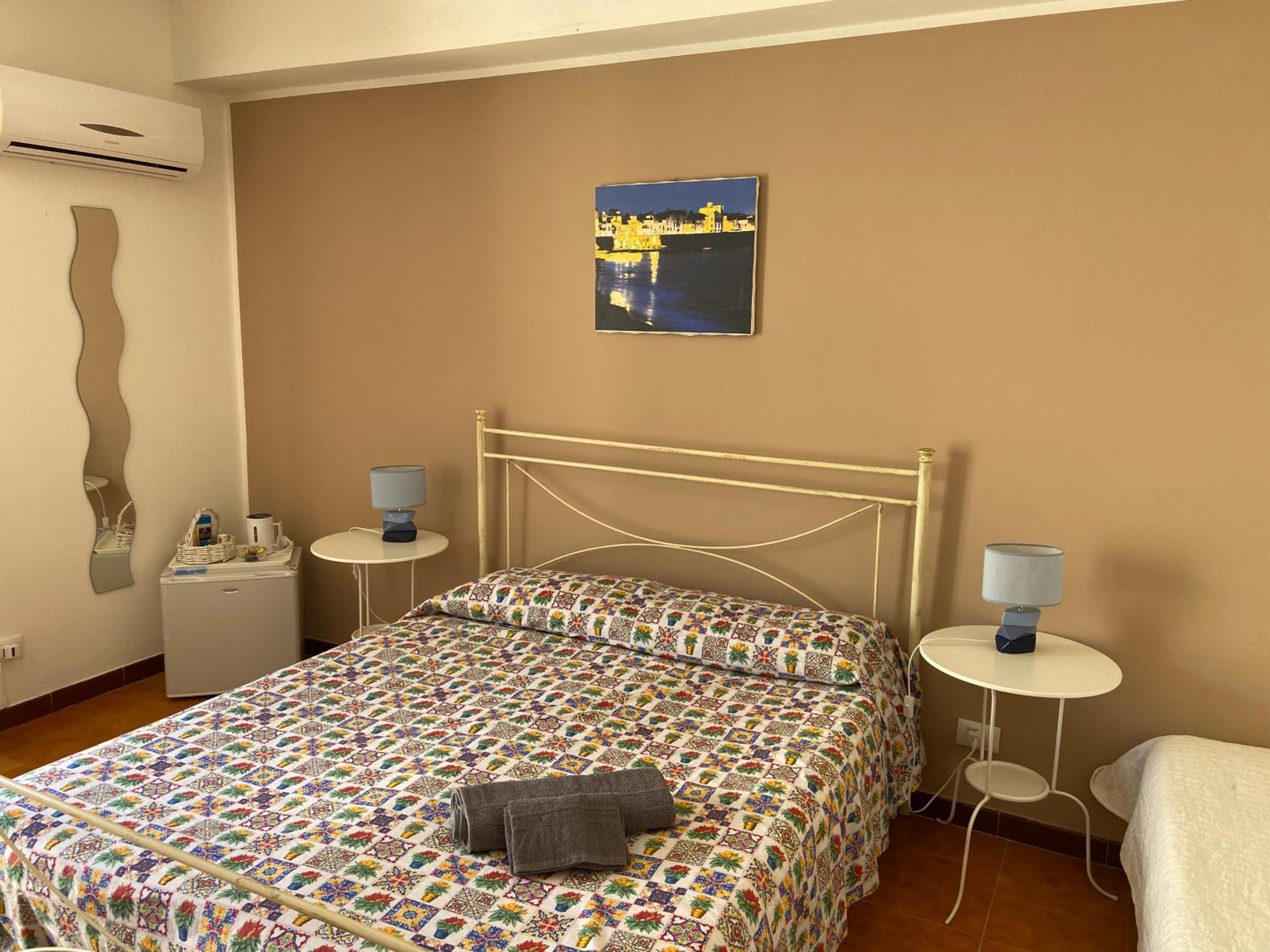 Dragonfly Rooms New Trapani Esterno foto